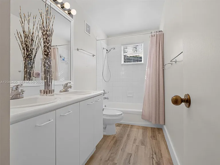2475 W Cordoba Bnd — Photo 41