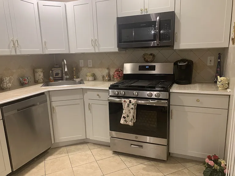 227 Lindsey Ct #1 — Photo 103