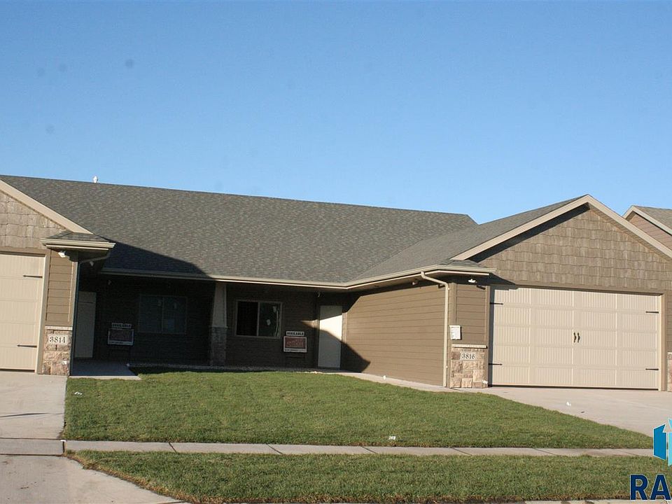 1st image of 3816 E Vendavel St