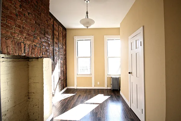 Rented by Rental Solutions Inc | media 43