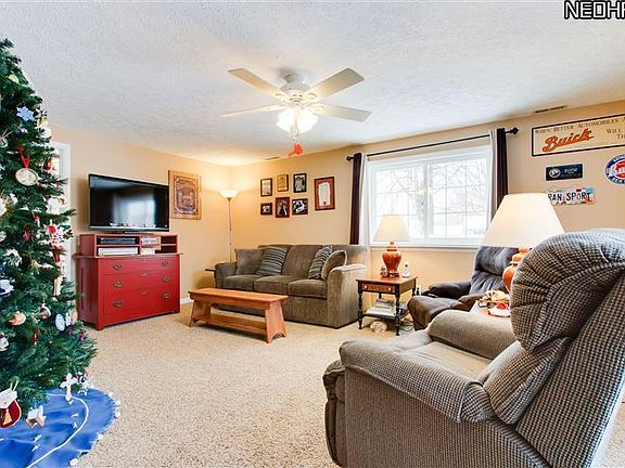 3rd image of 6146 Thunderbird Dr