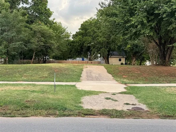 904 S 1st St Lot 2, Chickasha, OK 73018
