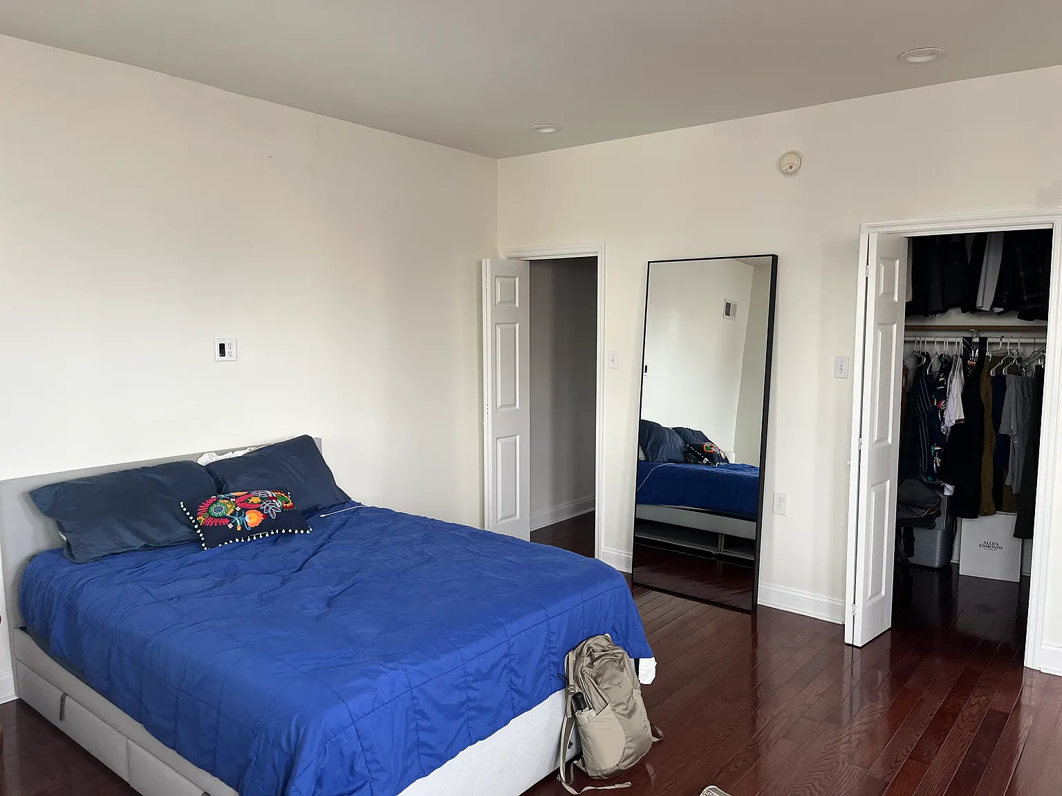 1 bed, 2232 sqft, $1,000 — Photo 2