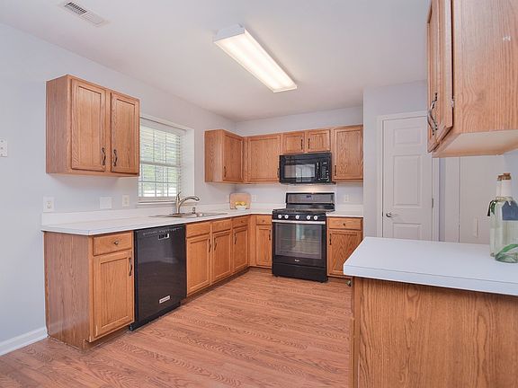 5th image of 1440 Deer Forest Dr