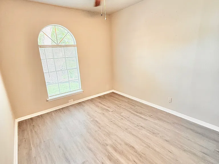 8535 Standing Rock St — Photo 18