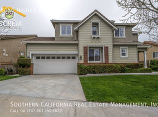 28456 Hidden Hills Dr, Santa Clarita, CA 91390