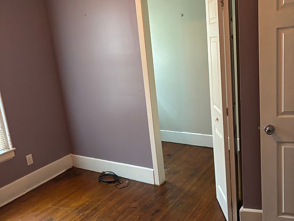 3rd image of 81 Greenwood Pl #81