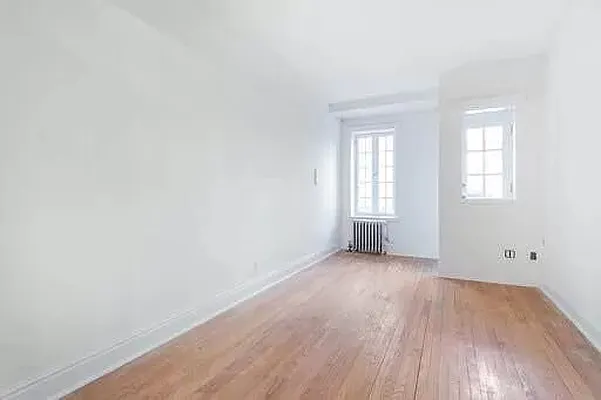 Rented by Lexiti Realty Corp | media 7