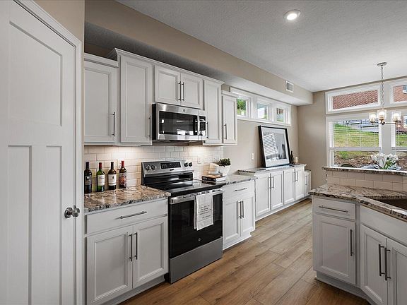 2nd image of 7699 Devonshire Dr #31-201