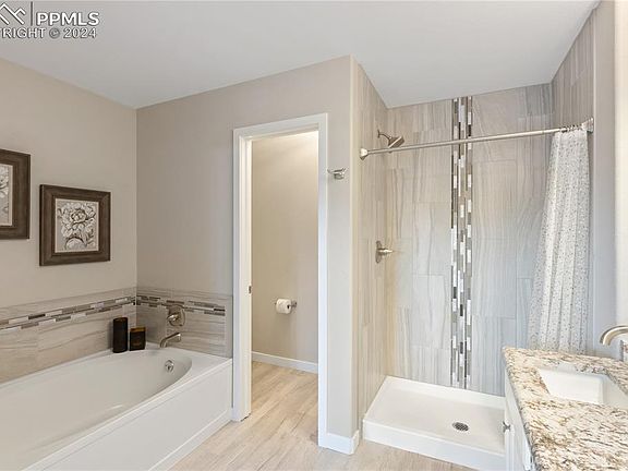 5th image of 7810 Manston Dr