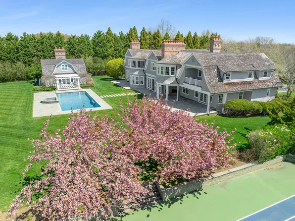 https://photos.zillowstatic.com/fp/5b6991e3358544b6c945e36c5a51c04d-p_e.webp