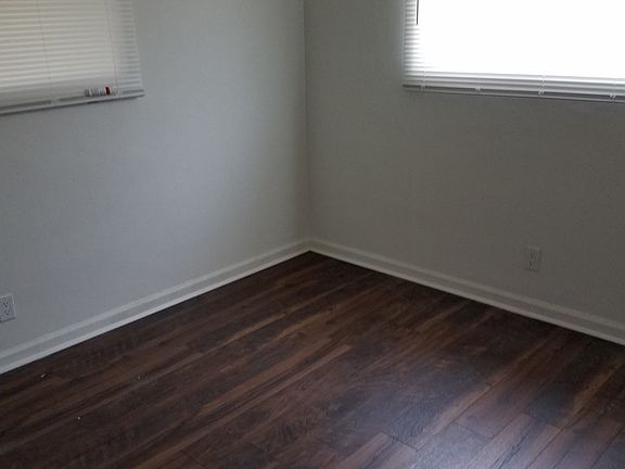 3rd image of 4913 NW 52nd St