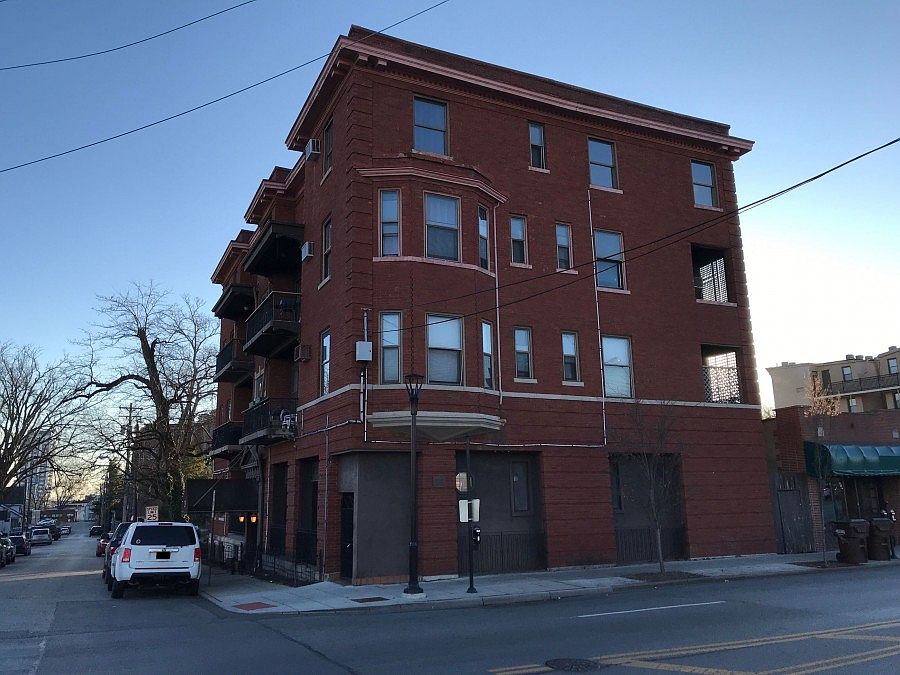 2nd image of 1119 E McMillan St Unit E-15