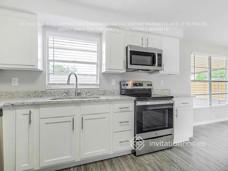 8127 Kenwood Dr N — Photo 7