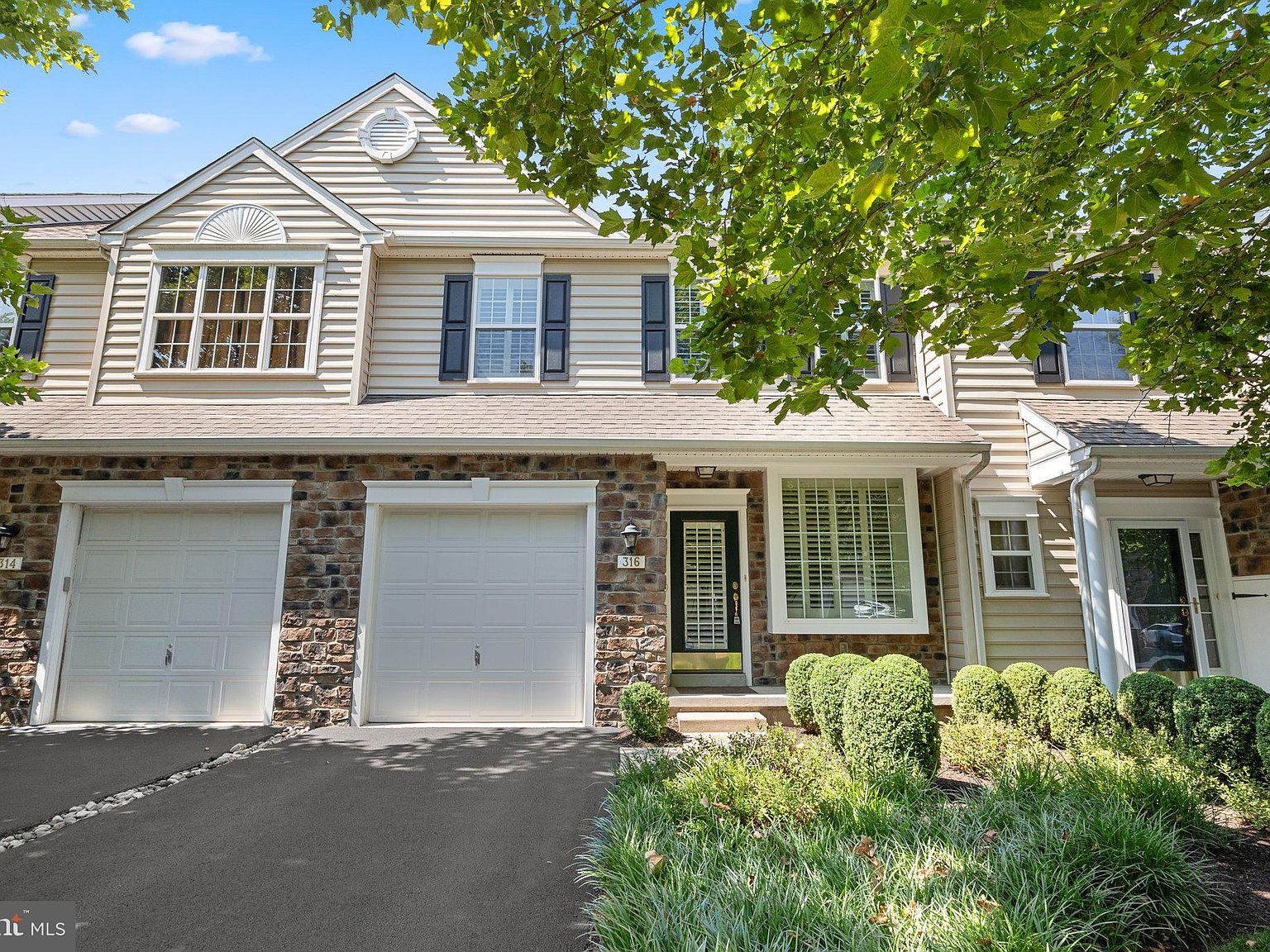 316 Oxford Ln, Chalfont, PA 18914 MLS PABU2074828 Zillow