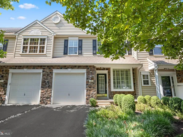 316 Oxford Ln, Chalfont, PA 18914