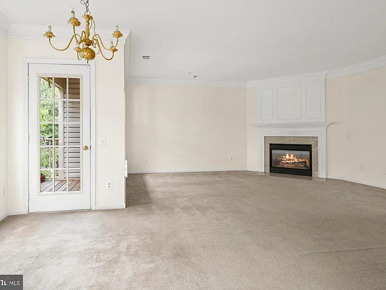 7014 Metropolitan Pl #302 — Photo 7