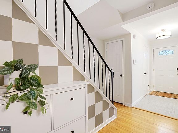 4th image of 7005 Leestone St