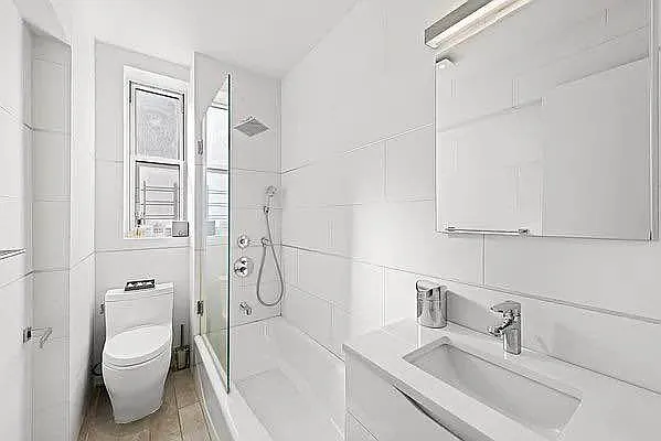 Sold by NestApple, Inc. | media 21