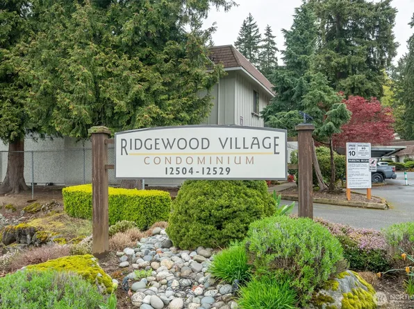 12505 NE 117th Place #J7, Kirkland, WA 98034
