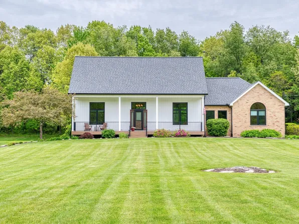 3836 W Boulder Ln, Perry, MI 48872