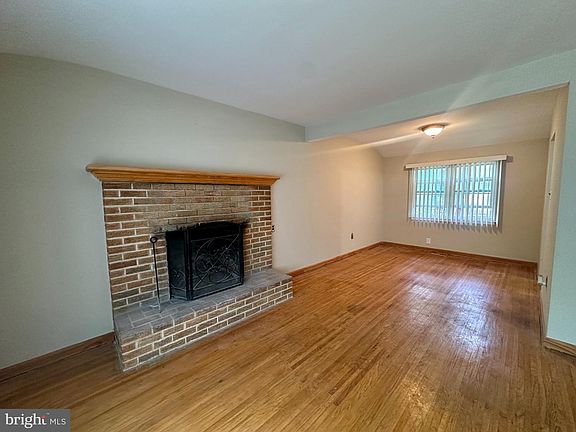 4th image of 379 Harrison Ave