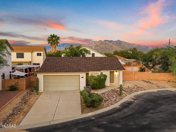 2966 W Country Meadow Dr, Tucson, AZ 85742