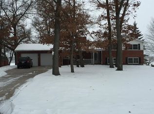 909 Lakeside Dr, Tomah, WI 54660
