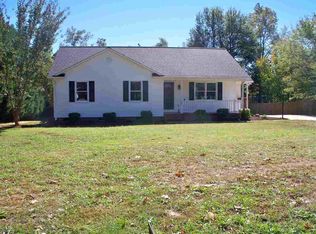 207 Crooked Tree Dr, Inman, SC 29349