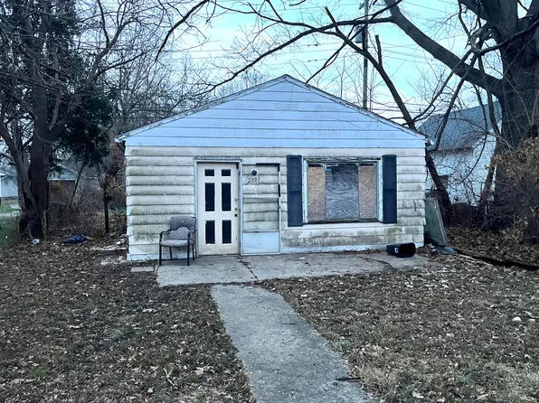 2003 S Manhattan Ave, Muncie, IN 47302