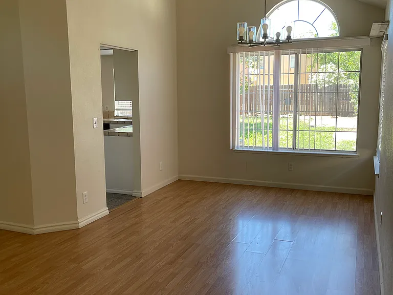 8795 Deer Creek Cir — Photo 7