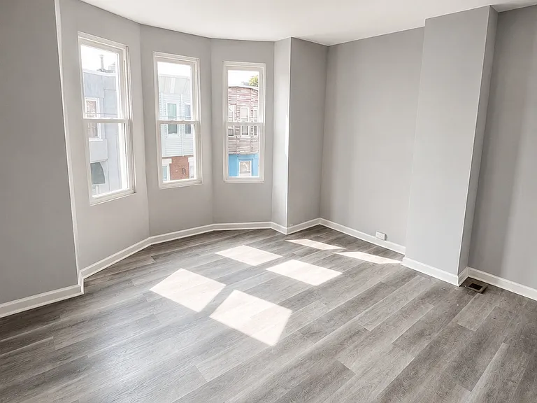 1753 S Taylor St — Photo 9