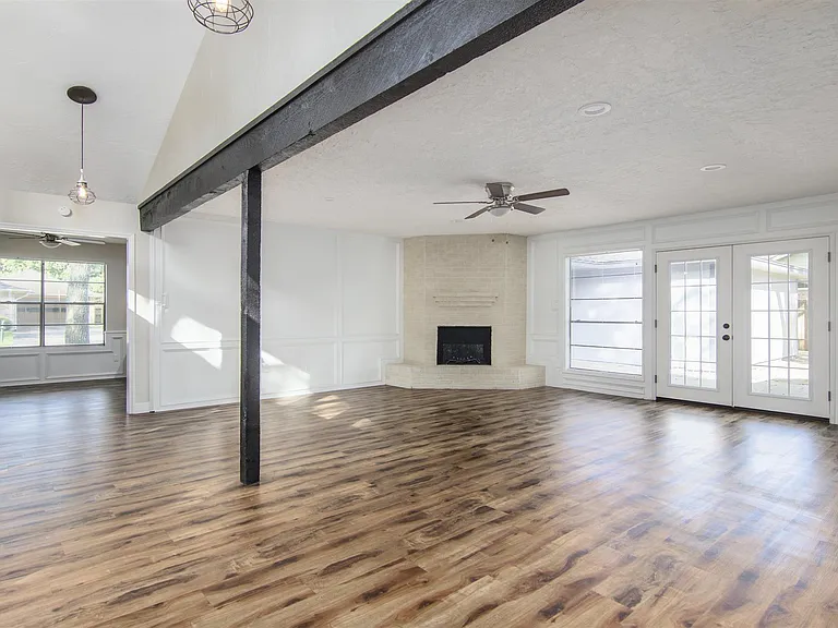 2716 Pine Cone Ln — Photo 6