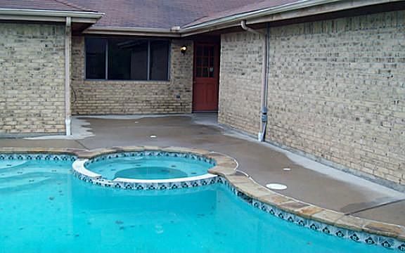 3rd image of 425 Quail Hollow Dr