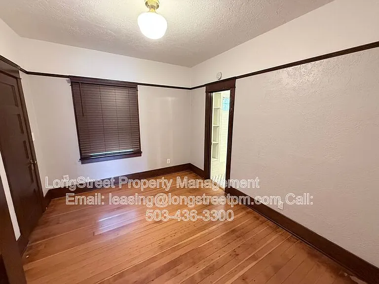 2320 State St — Photo 14