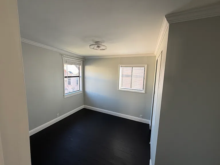 614 Jackson St — Photo 34