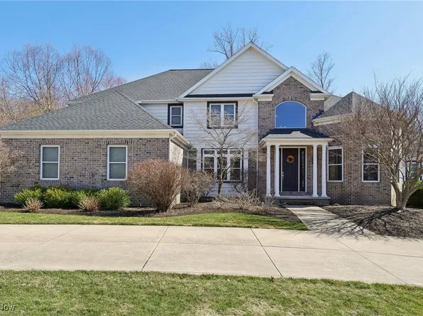 5175 Berrington Ct, Solon, OH 44139