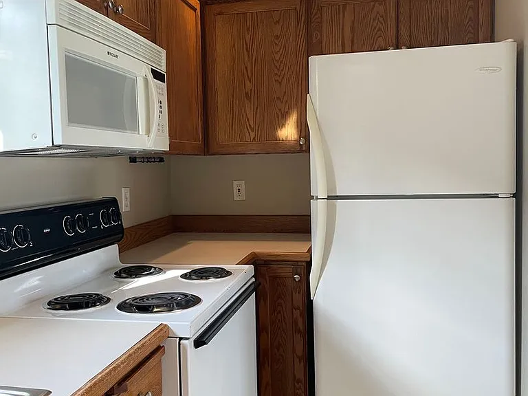 1510 NE Village St — Photo 8