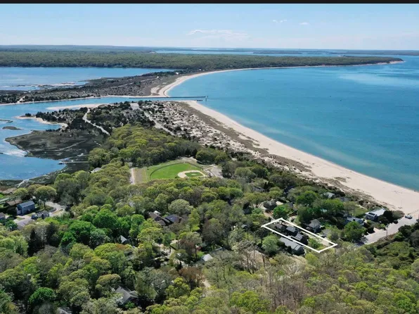 102 Flaggy Hole Rd, East Hampton, NY 11937