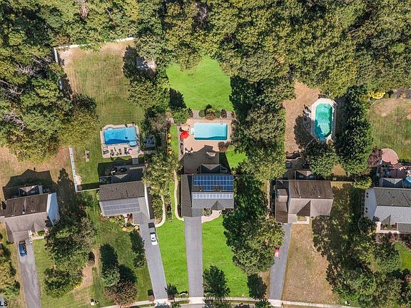 4th image of 126 Marshall Dr
