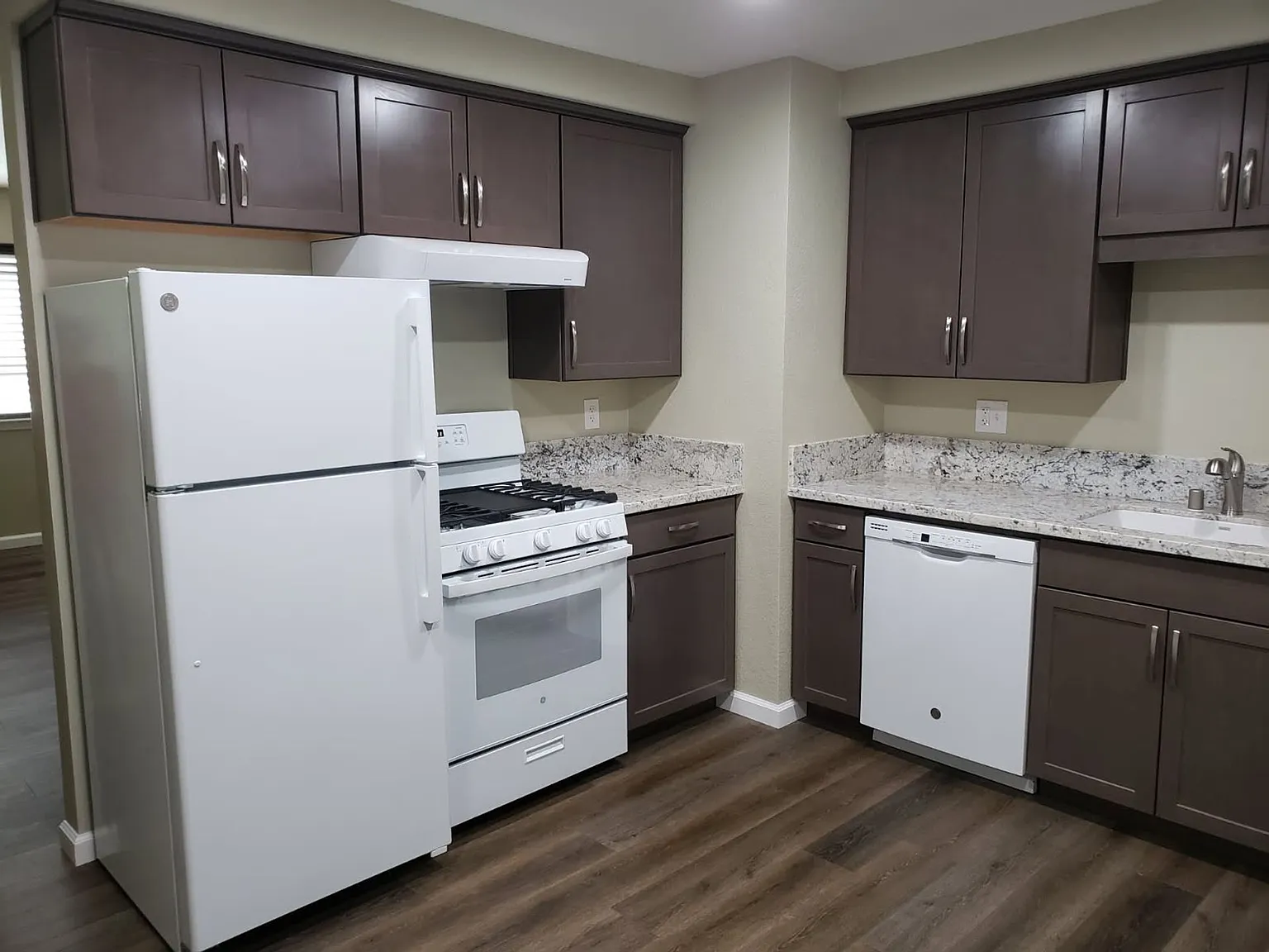 Nice 2 bedroom 1 Bath home in Turlock — Photo 3