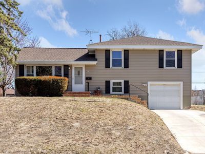 8813 James Ave S, Bloomington, MN, 55431