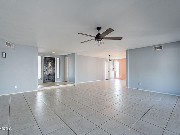 4th image of 4928 W GROVERS Avenue