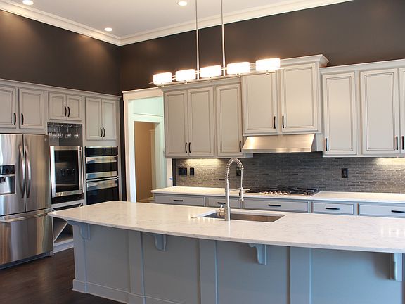 4th image of 6098 Sacramento Way