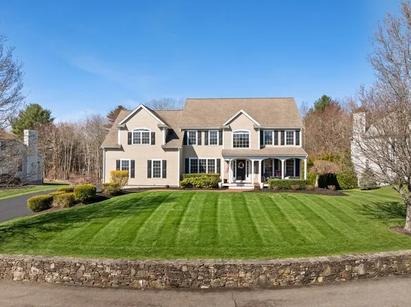 27 Concerto Ct, North Easton, MA 02356