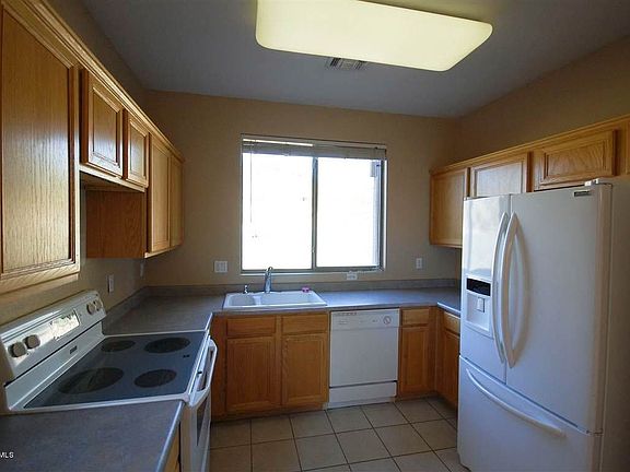 5th image of 16824 S Blue Ct
