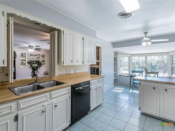 5th image of 5 E Upshaw Ave