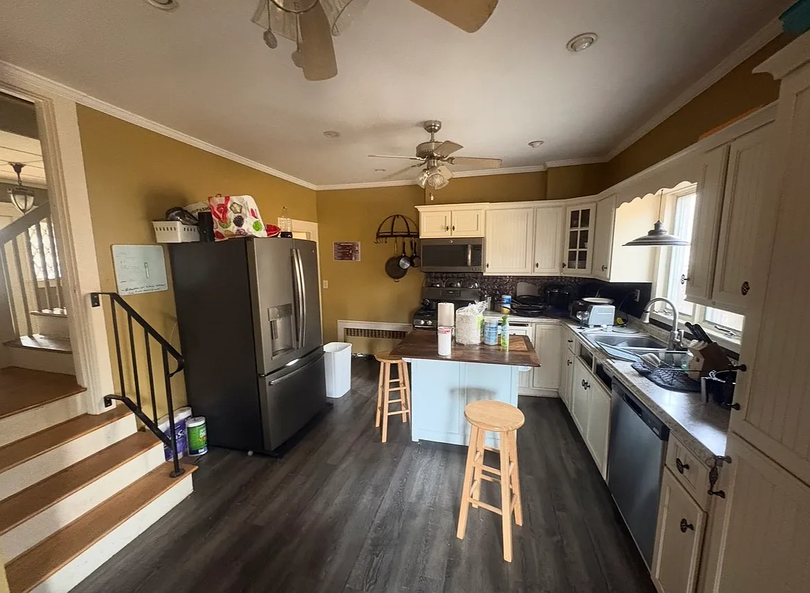 Fully Loaded Modern Kitchen - Prospect St