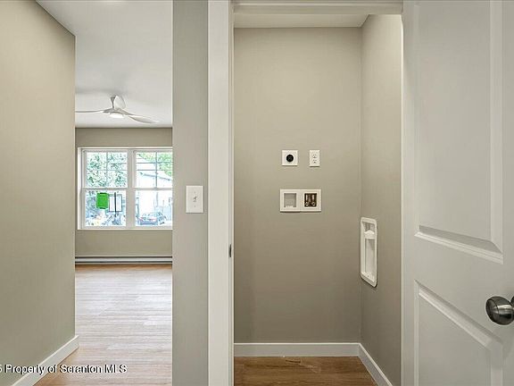 5th image of 820-822 Delaware St