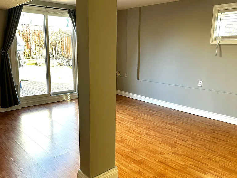 13 Rundle Cres #MAIN — Photo 7